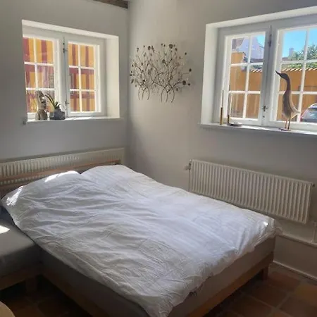 Apartment I Den Gamle Kobmandsgard Kerteminde